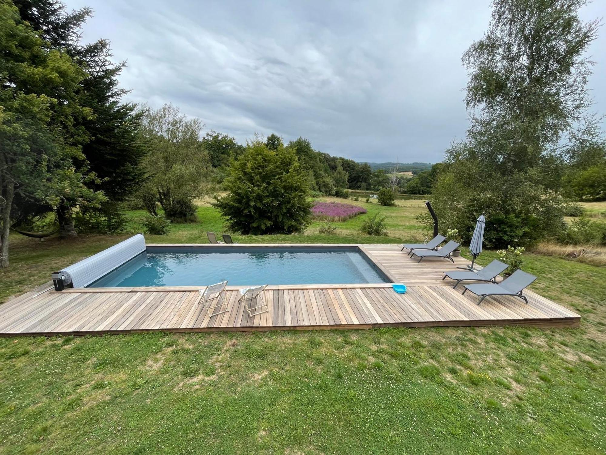 Une Pause En Correze Sarroux Exteriör bild